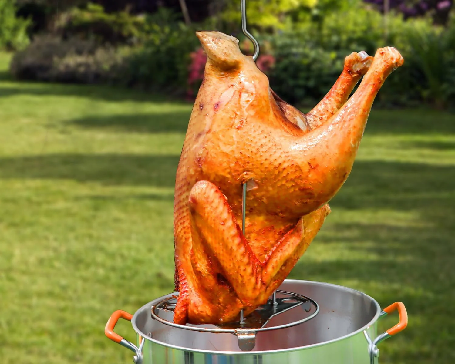 Propane Outdoor Turkey Fryer Set & Crawfish Boil Pot Basket 55,000 BTU Burner 30 & 10 Quart Aluminum Stock Pot & Basket Lid & Ideal for Outdoor Cooking