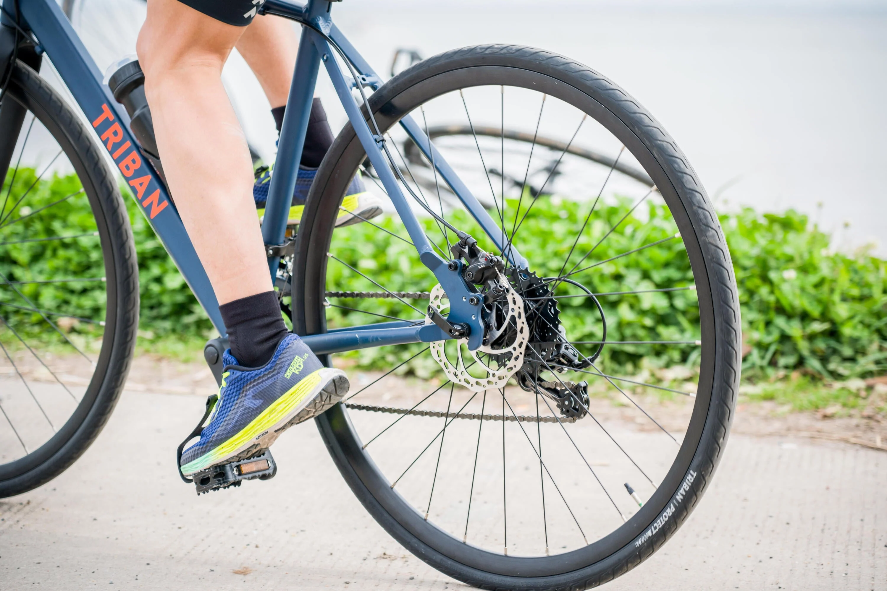 Decathlon Triban RC120, Aluminum Road Bike with Disc Brakes, 700c, Extra Large, Blue